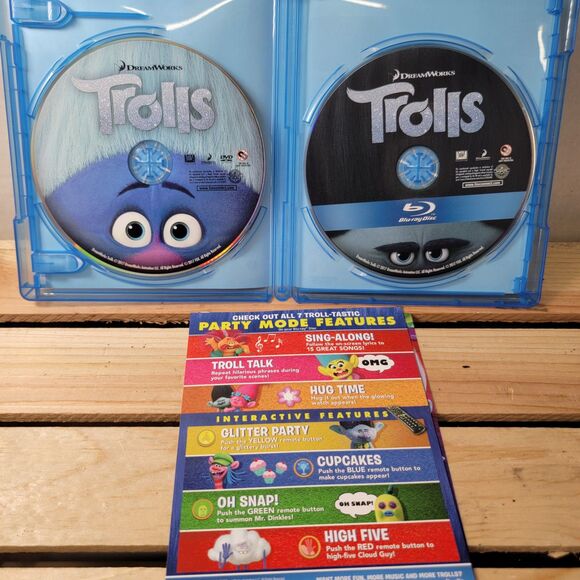 BLU-RAY/DVD Trolls Party Edition w/ dust cover - Picture 2 of 4